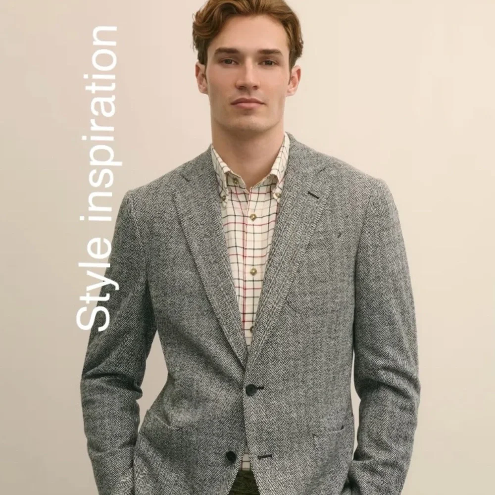 Brooks Brothers Charcoal Herringbone full Suit jacket and slacks 43 ML
